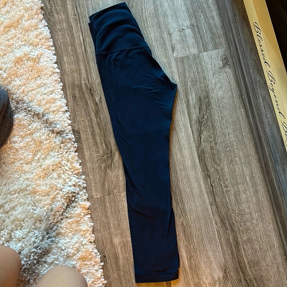 lululemon athletica Pants - Lululemon Crop Leggings